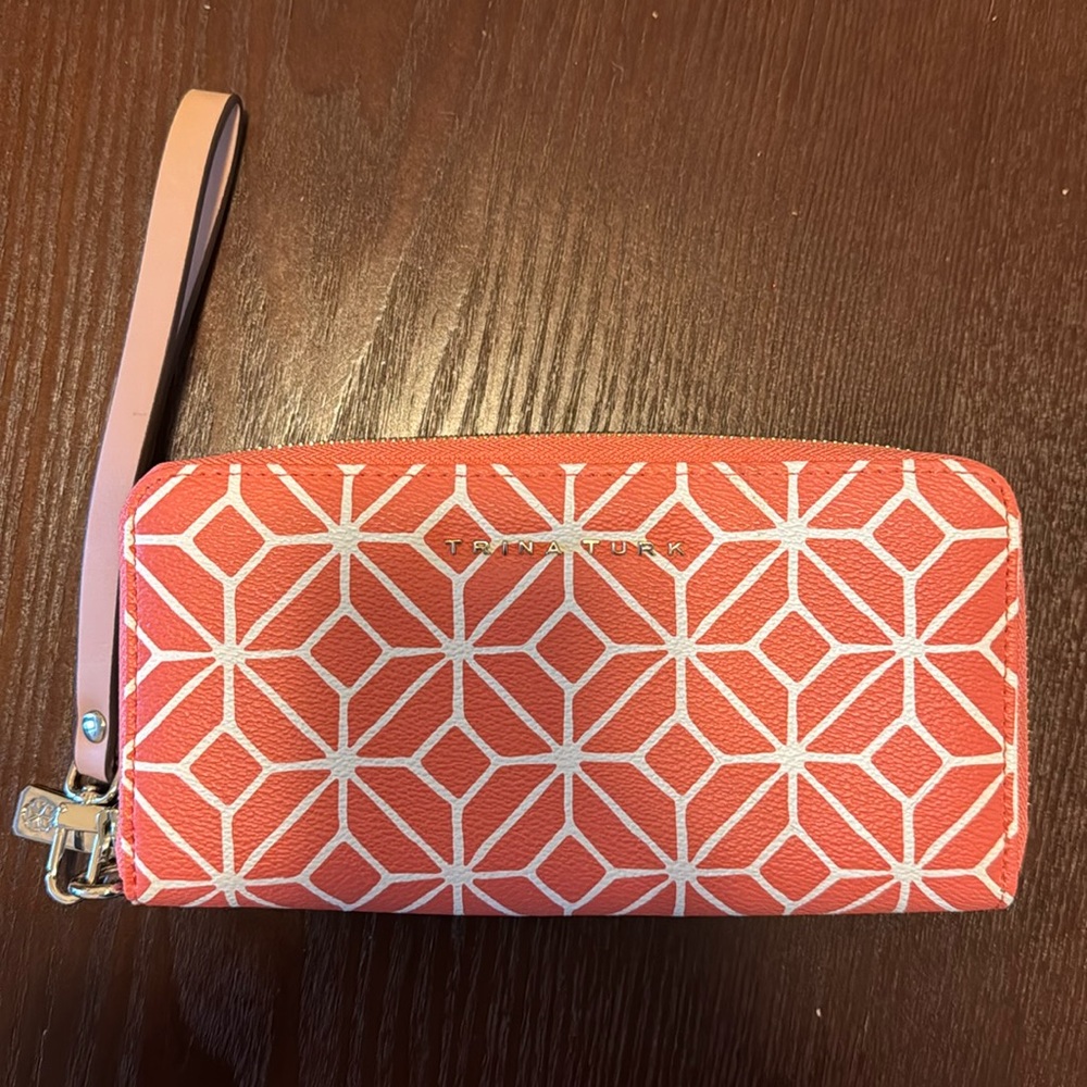 COPY - Trina Turk wallet wristlet